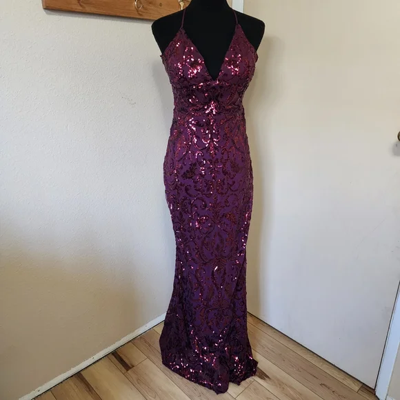 Windsor Tasha Fuchsia Sequin Brocade Mermaid Lace Back Formal Dress - Picture 3 of 12